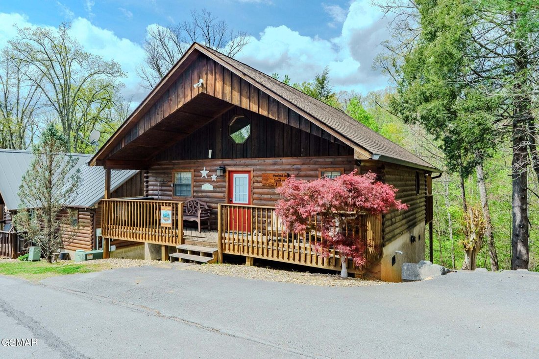 House in Sevierville, Tennessee, United States 4 - 18428619