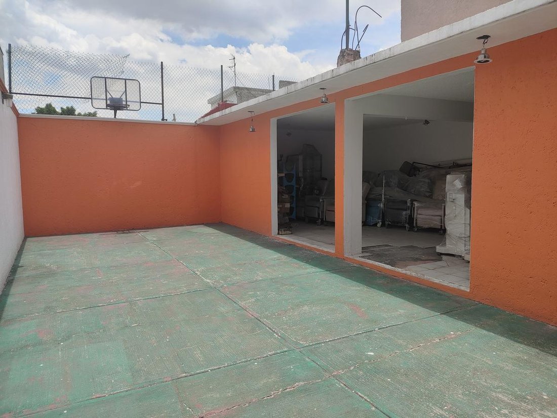 House in Tlalnepantla de Baz, State of Mexico, Mexico 3 - 18627472