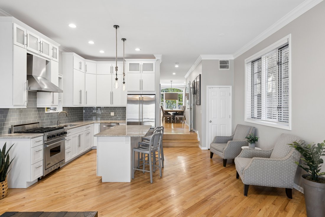 House in Chicago, Illinois, United States 2 - 18627259