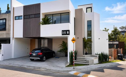 House in Ciudad López Mateos, State of Mexico, Mexico 1