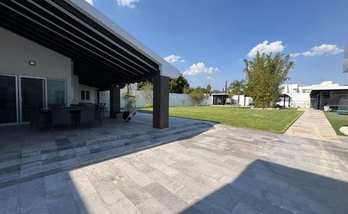House in Santiago de Querétaro, Querétaro, Mexico 1