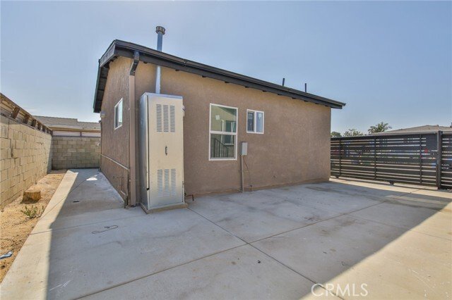 Compton, California, United States 2 - 18626766