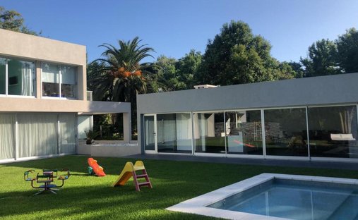 House in Ingeniero Pablo Nogués, Buenos Aires Province, Argentina 1