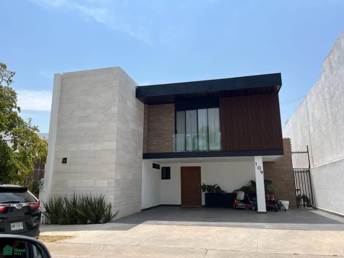 House in El Molino Residencial, Guanajuato, Mexico 1 - 17911183