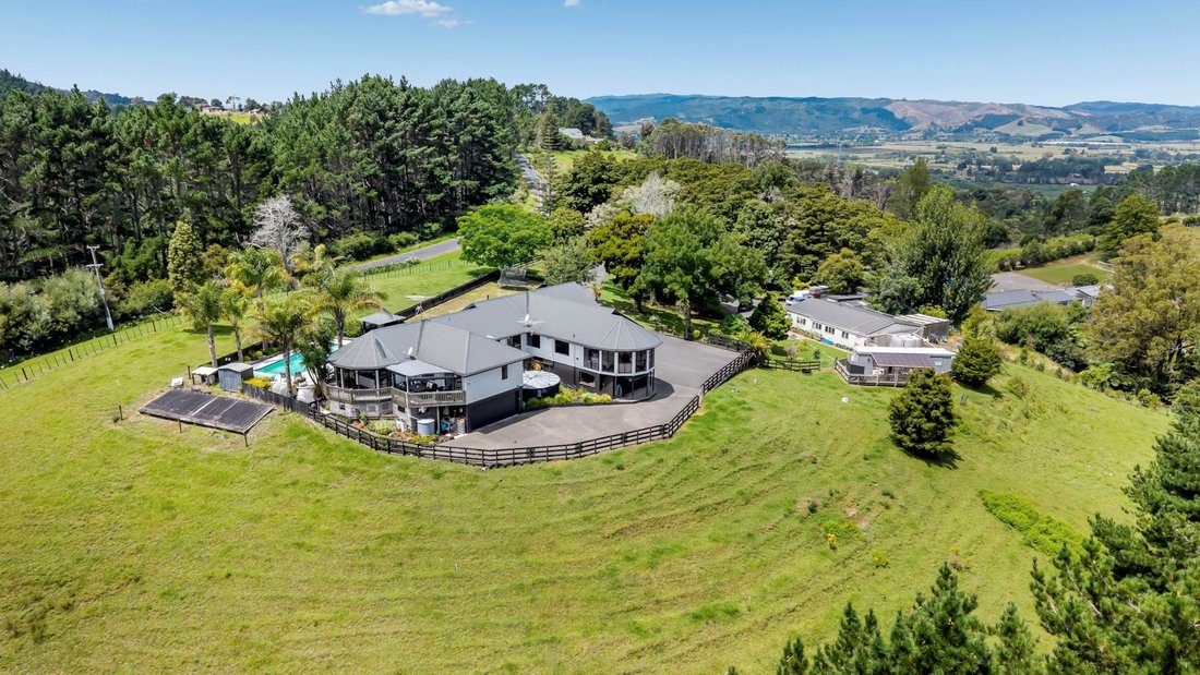 House in Brookby, Auckland, New Zealand 1 - 17024310