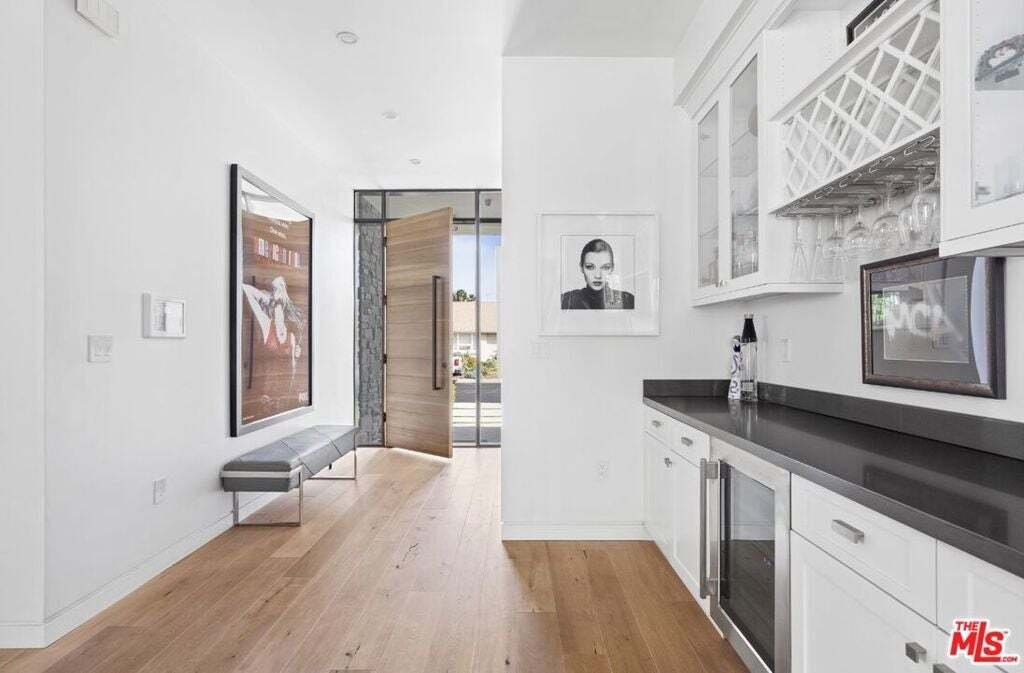 House in Los Angeles, California, United States 5 - 18629331
