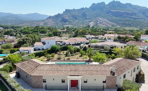 Villa in Ecarts, Roquebrune-sur-Argens, France 1
