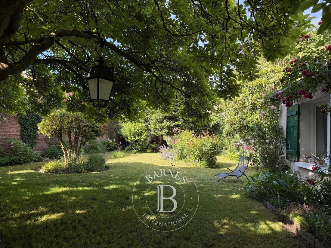 Townhouse in Bourges, Centre-Val de Loire, France 1 - 18626888