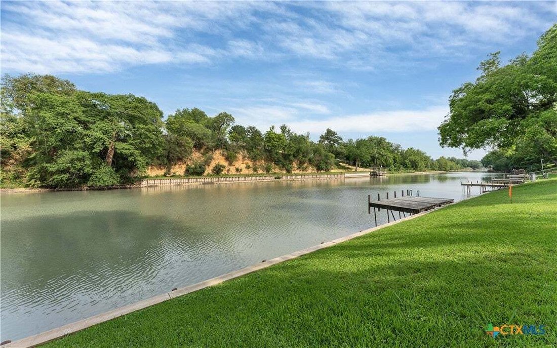 House in New Braunfels, Texas, United States 5 - 18629413