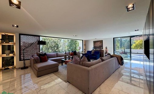House in Naucalpan de Juárez, State of Mexico, Mexico 1