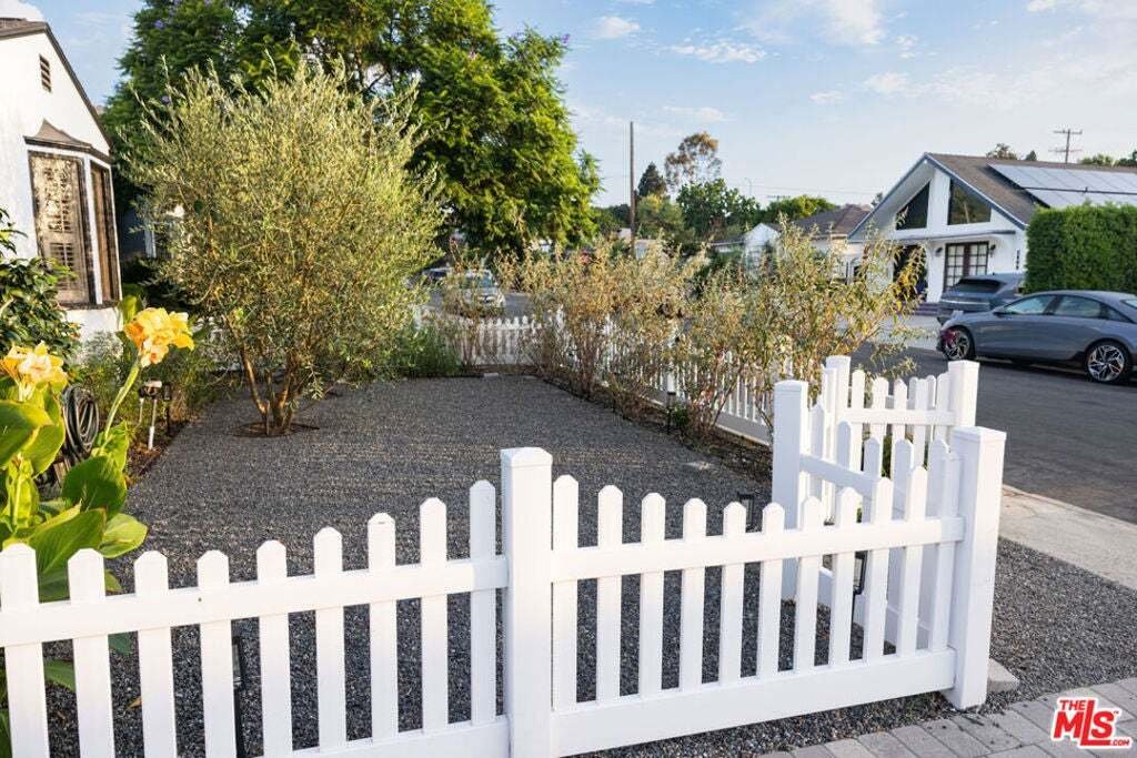 House in Los Angeles, California, United States 5 - 18629362