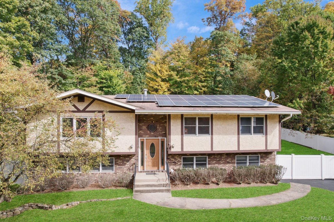 House in Airmont, New York, United States 1 - 18628185