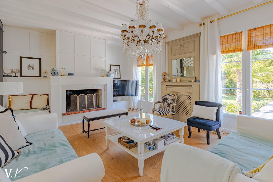 Villa in Mérignac, Nouvelle-Aquitaine, France 2 - 17451408