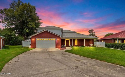 House in Youngstown, Florida, United States 1