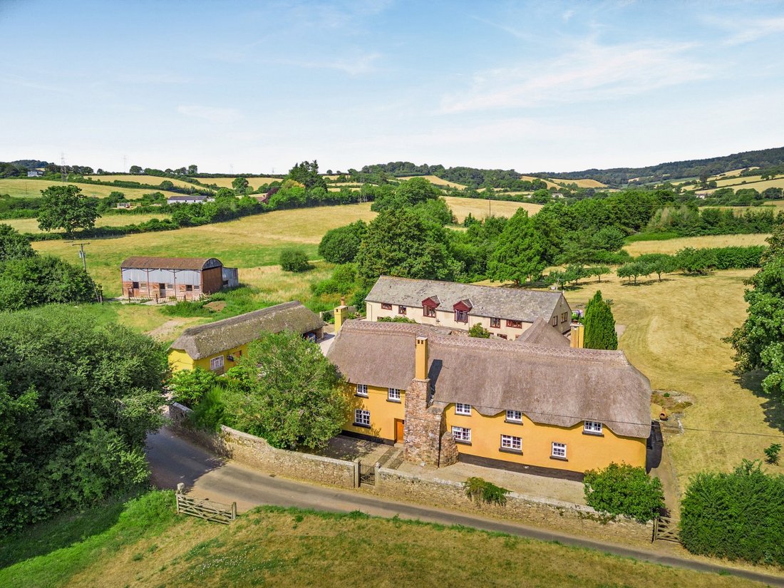 House in Mamhead, England 1 - 18626494