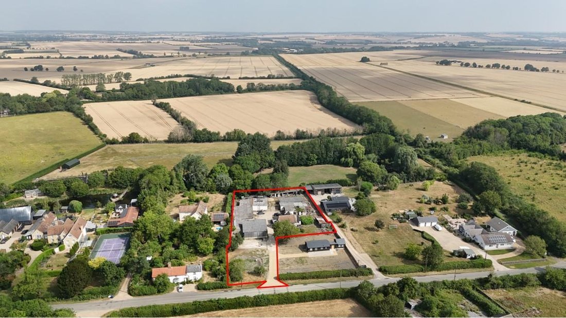 Land in Guilden Morden, England 1 - 18628018