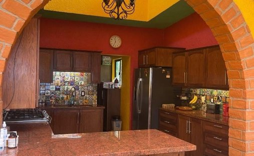 House in Chantepec, Jalisco, Mexico 1