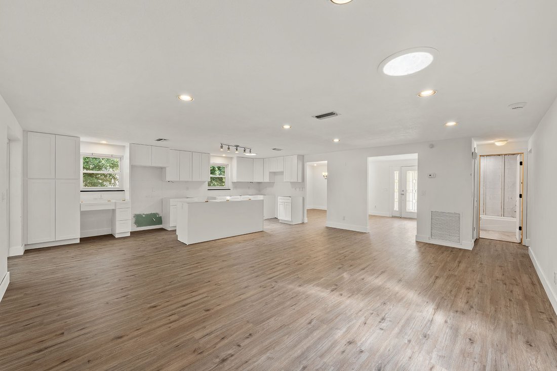 House in Tampa, Florida, United States 5 - 18627462