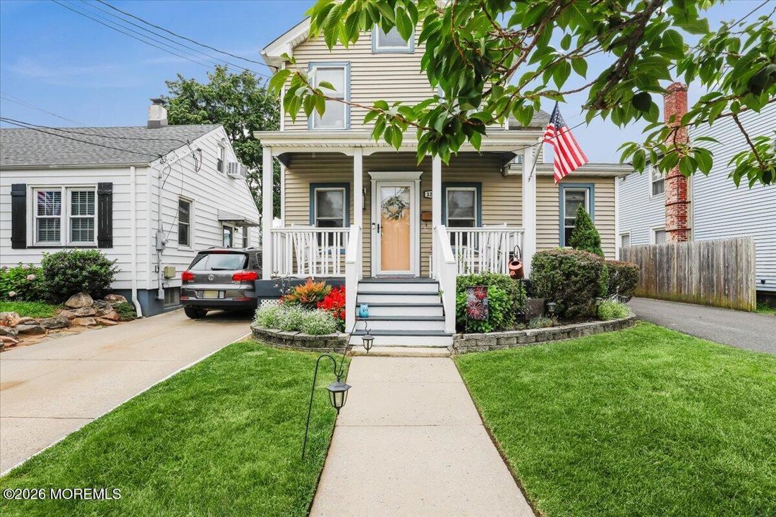 House in Matawan, New Jersey, United States 3 - 18630437