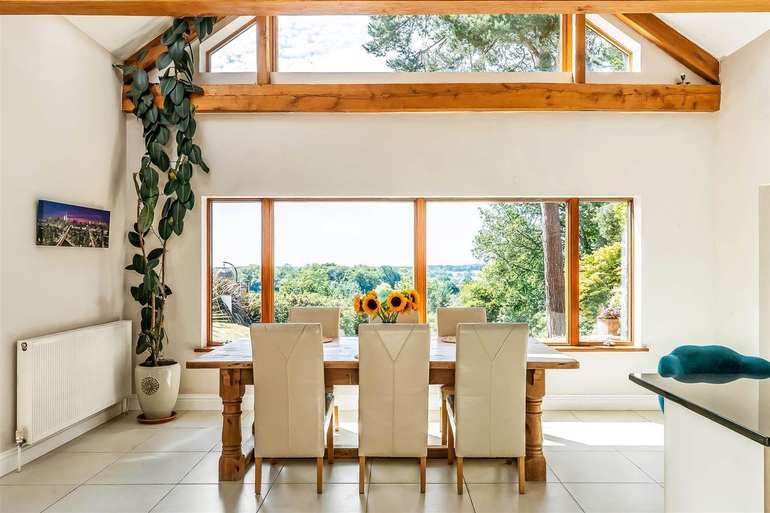 House in Dorking, England 3 - 18628007