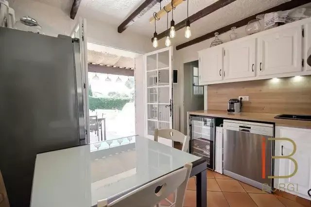Villa in Le Dramont-Agay-Anthéor-Le Trayas, Saint-Raphaël, France 3 - 15694216