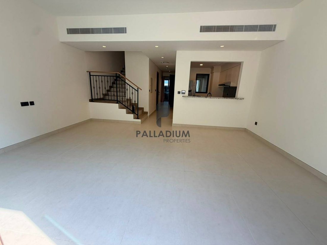 Townhouse in Al Hebiah 5, Al Hebiah, Dubai 4 - 18626632
