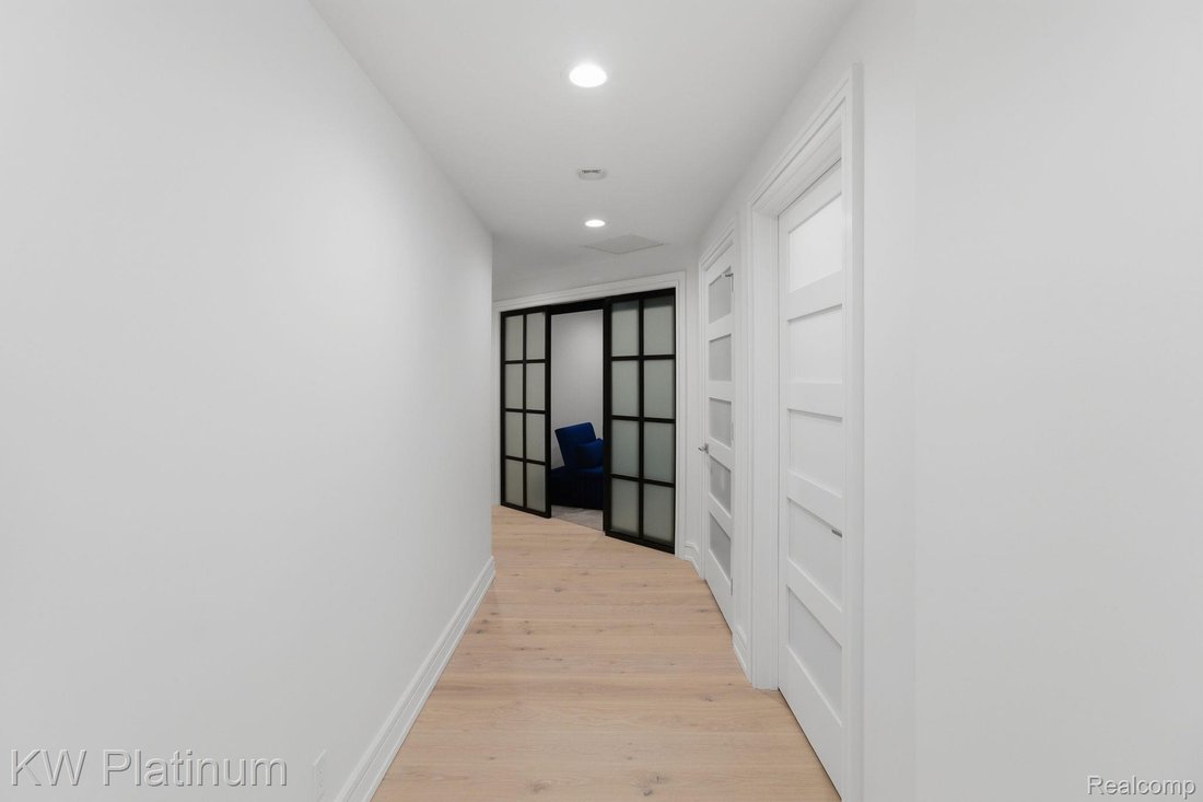 Condo in Port Huron, Michigan, United States 4 - 18628147