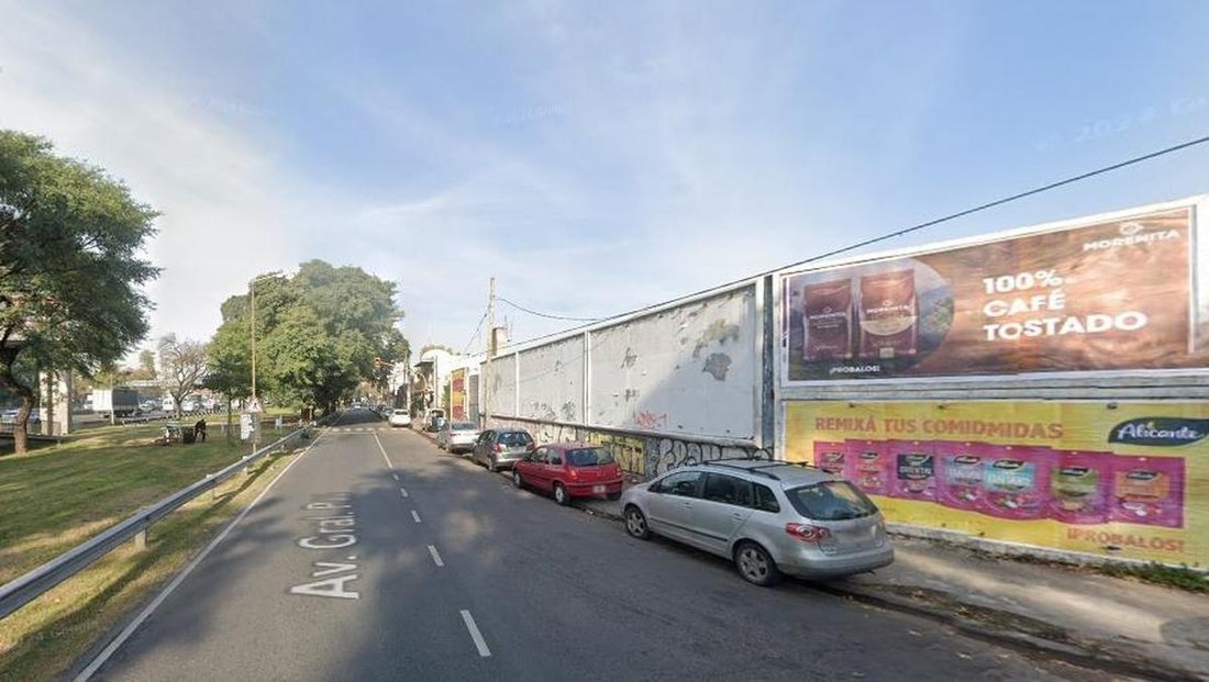 Land in Villa Lynch, Buenos Aires Province, Argentina 5 - 18627135
