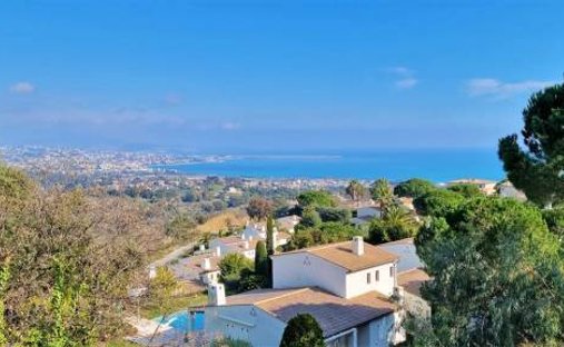 Apartment in Route de Grasse, Villeneuve-Loubet, France 1