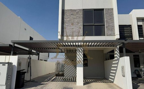 Townhouse in Damac Hills 2, Dubai, United Arab Emirates 1