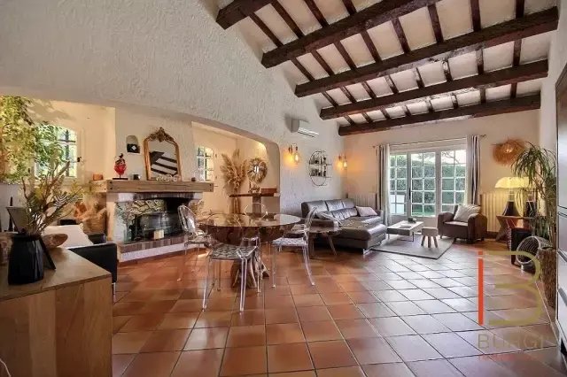 Villa in Le Dramont-Agay-Anthéor-Le Trayas, Saint-Raphaël, France 2 - 15694216