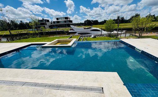 House in Tigre, Buenos Aires Province, Argentina 1
