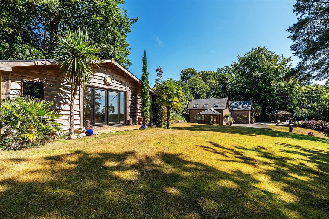 House in Dorking, England 2 - 18628007