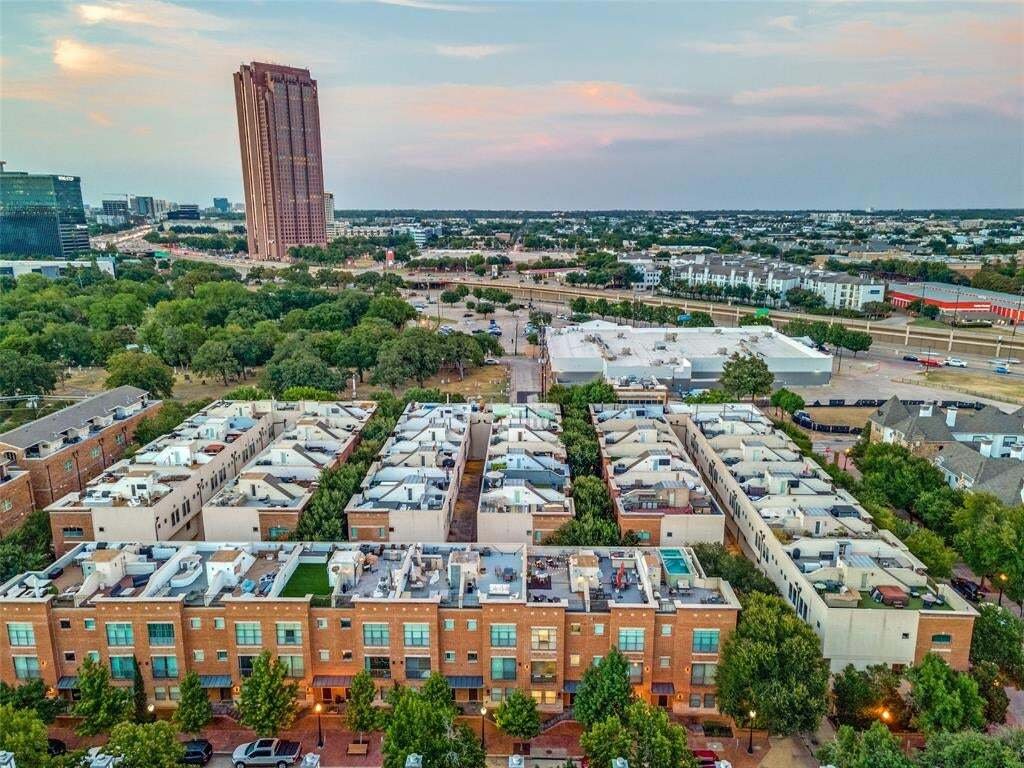 Condo in Dallas, Texas, United States 5 - 18629288