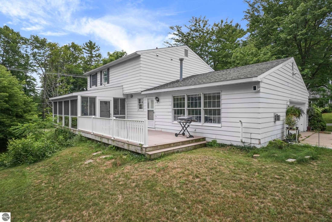 House in Traverse City, Michigan, United States 5 - 18629609