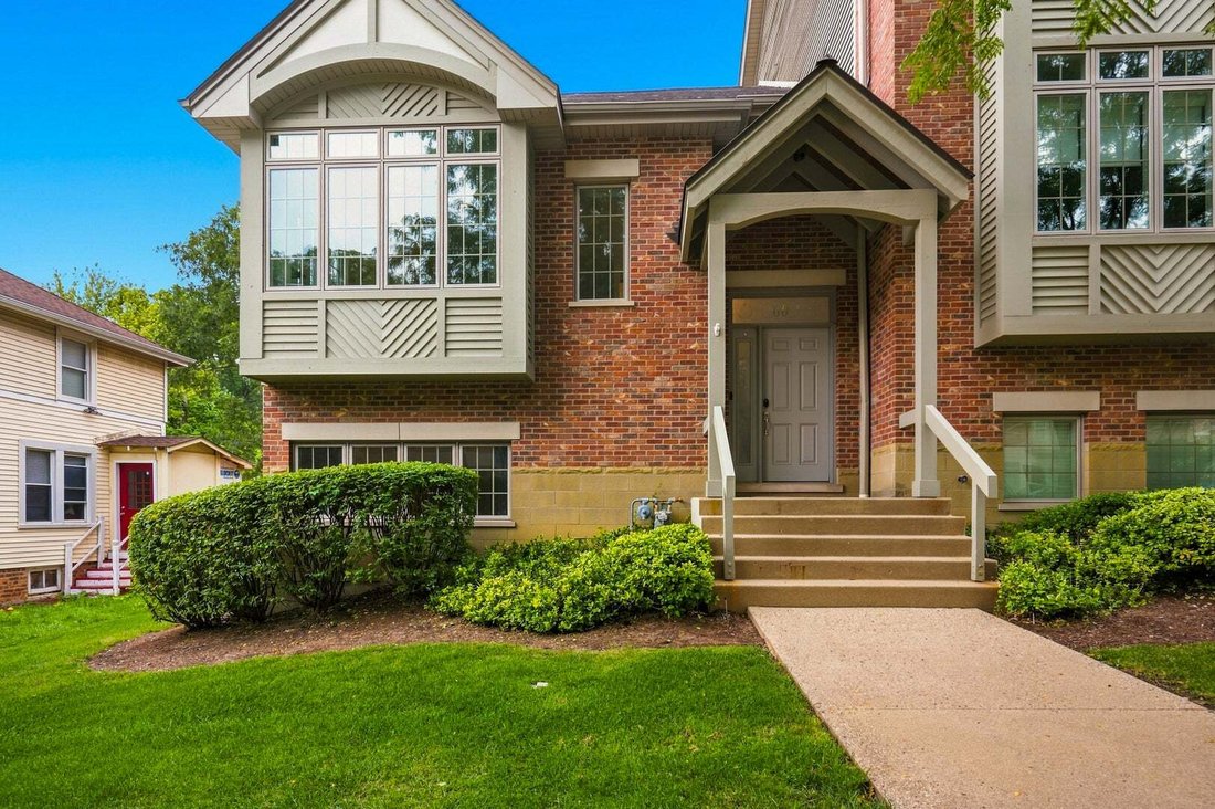 Townhouse in Roselle, Illinois, United States 2 - 18628583