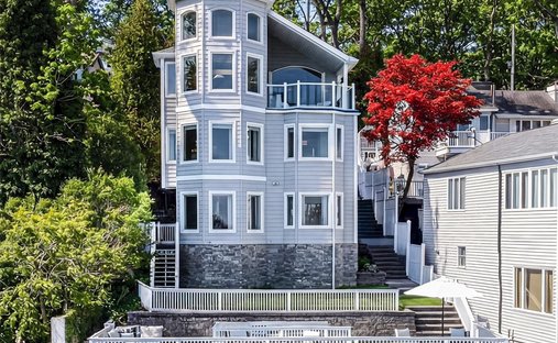 House in Centerport, New York, United States 1