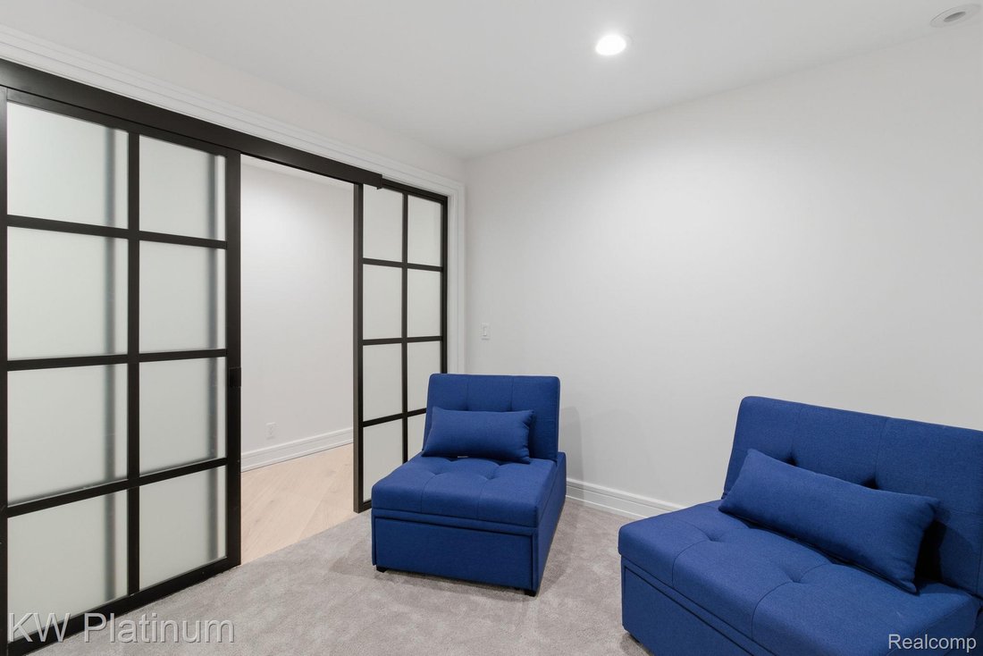 Condo in Port Huron, Michigan, United States 5 - 18628147