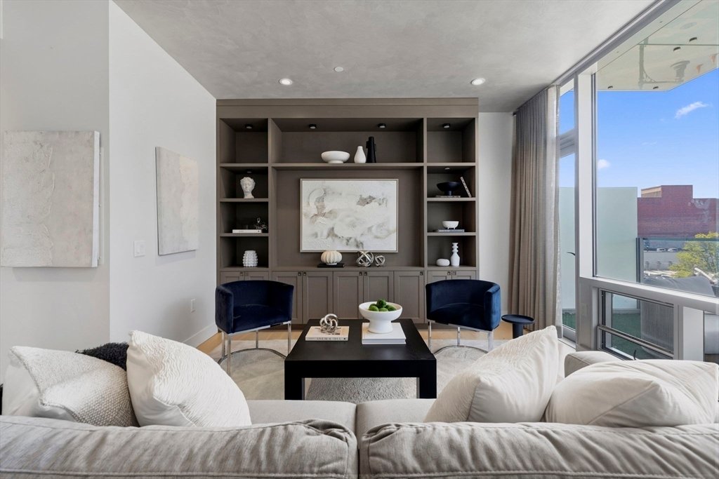 Condo in Boston, Massachusetts, United States 4 - 18629641