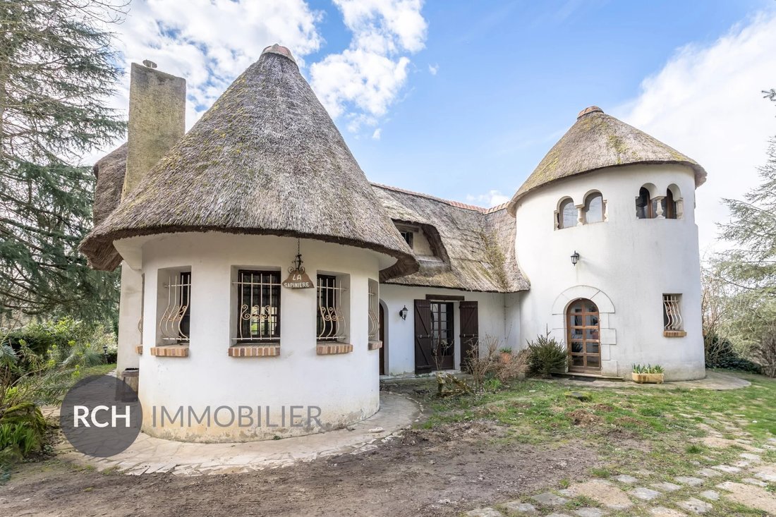 House in Les Mesnuls, Ile-de-France, France 2 - 18627281
