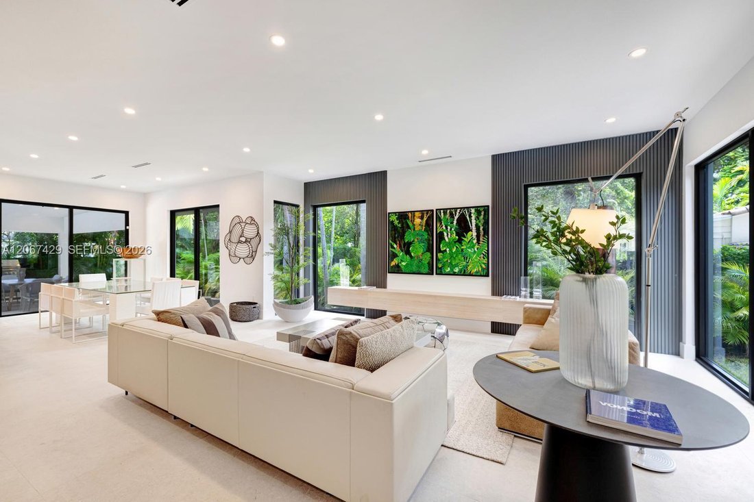 House in Miami, Florida, United States 5 - 18626379