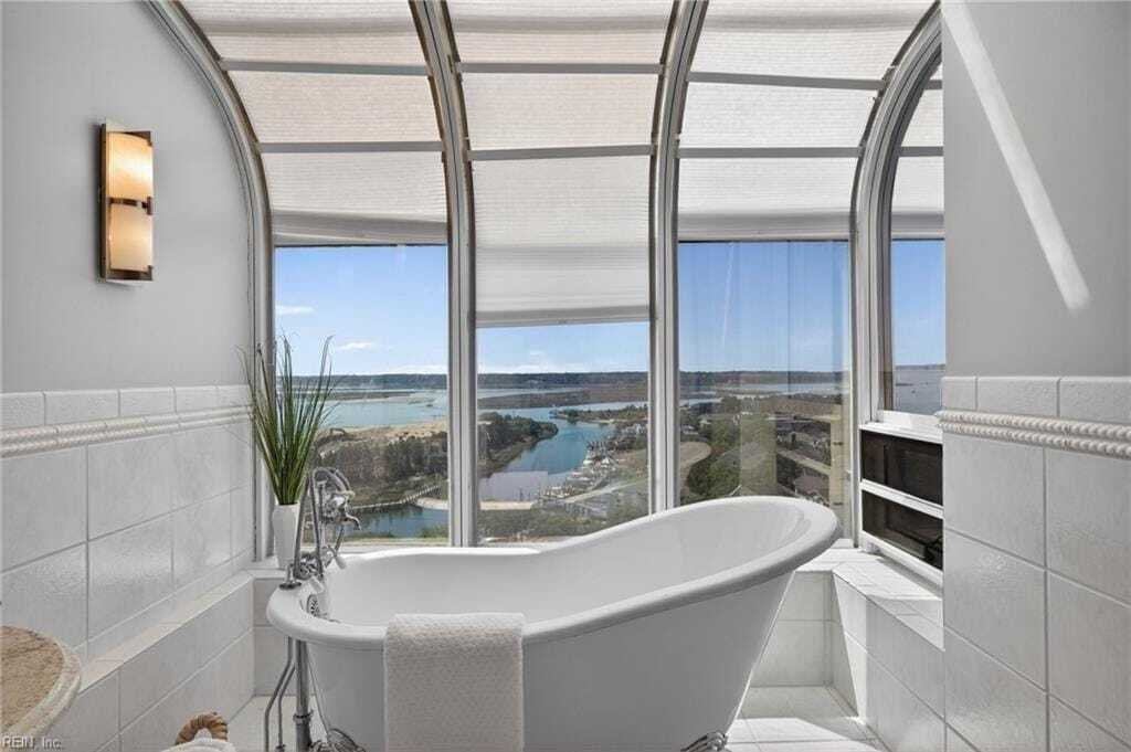 Condo in Virginia Beach, Virginia, United States 4 - 18628285