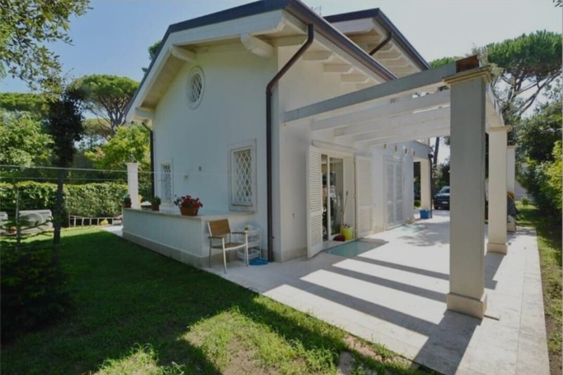 Villa in Center, Forte dei Marmi, Tuscany 2 - 18628045