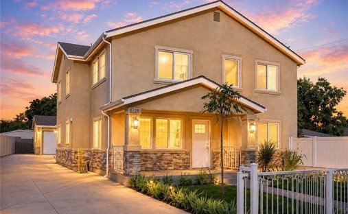 Compton, California, United States 1