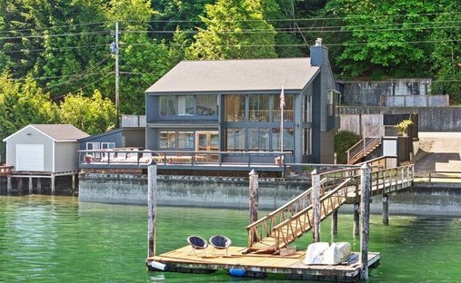 House in Union, Washington, United States 1