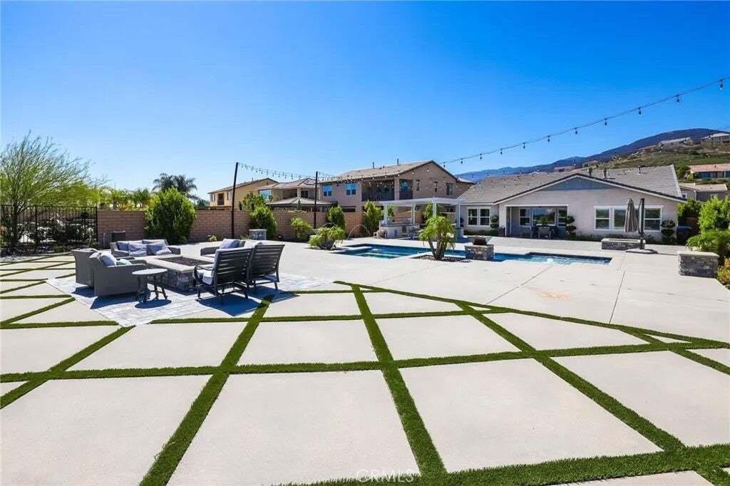 House in Corona, California, United States 2 - 18629182