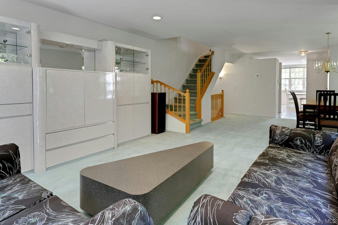 House in Yonkers, New York, United States 5 - 18629605