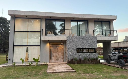 House in Pinamar, Buenos Aires Province, Argentina 1