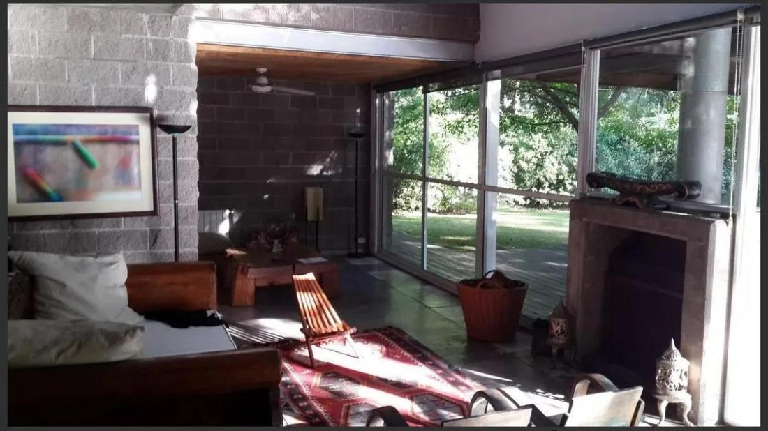 House in José C. Paz, Buenos Aires Province, Argentina 3 - 18627108