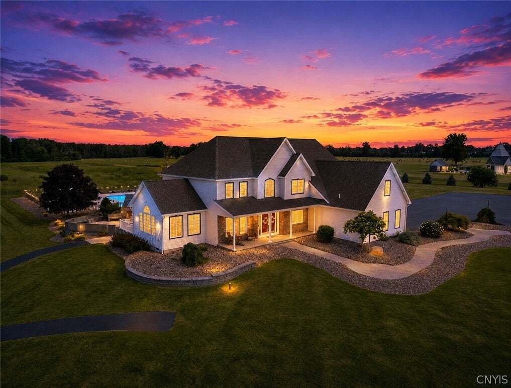 House in Clay, New York, United States 1 - 18547985